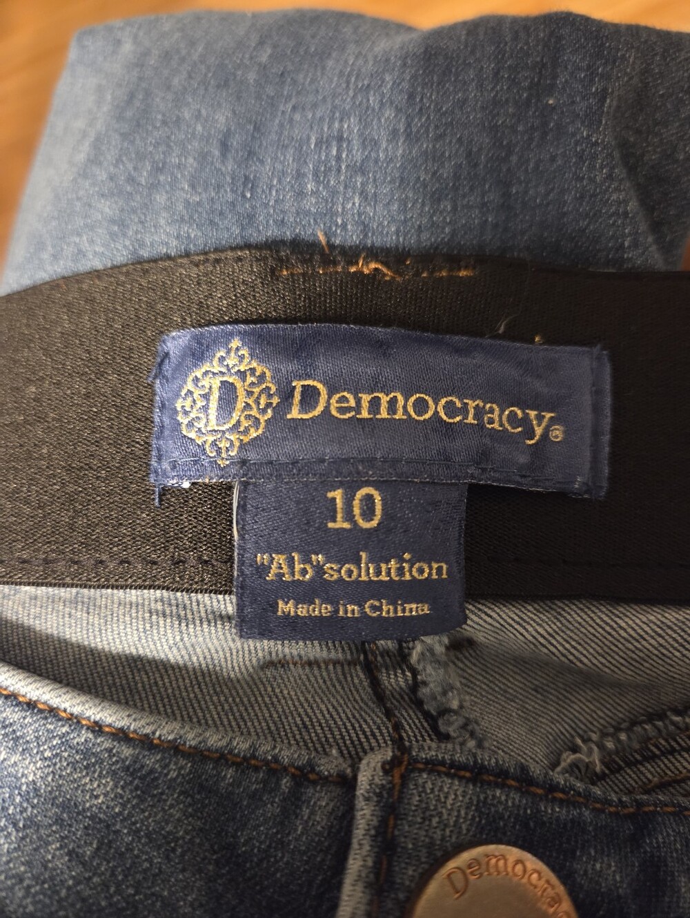 Democracy Ab Solution Bootcut Jeans Womens Shaping Stretch Size 10 - Picture 7 of 9